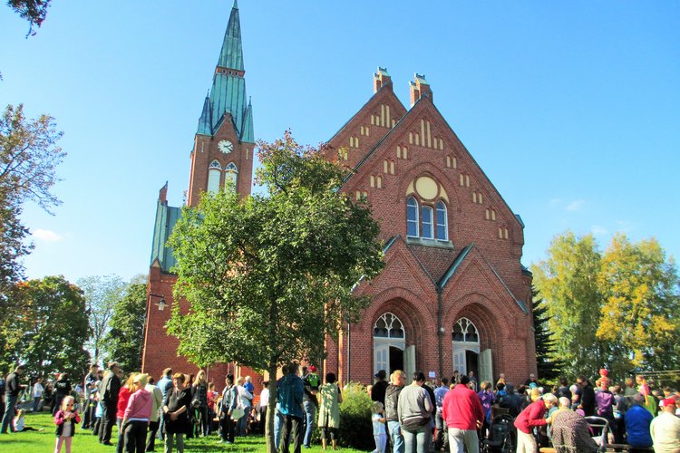 Juhlakonsertti - Kirkko 100 vuotta Juhlakonsertti - Kirkko 100 vuotta